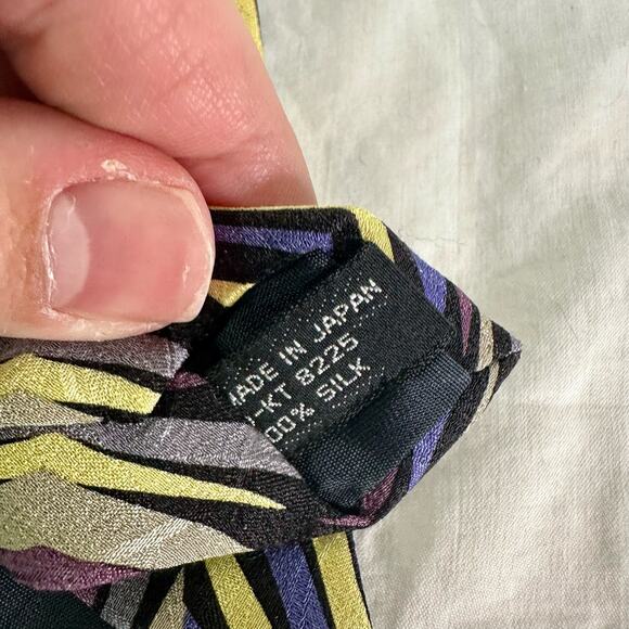Jhane Barnes Men's 100% Silk Multicolored Geometric Color Diamonds Necktie Tie - Picture 5 of 6